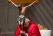 El papa no acude al Viacrucis para conservar su salud antes de la Pascua, informa el Vaticano