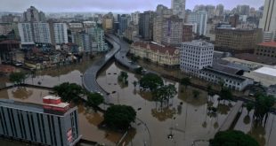 Aumentan a 143 muertos en Brasil por inundaciones