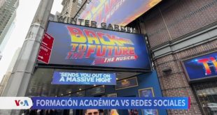 Profesionales de Broadway entre la formación y los seguidores digitales