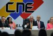 Maduro acusa a dos candidatos opositores de pretender cantar fraude en las elecciones presidenciales