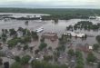 Inundaciones obligan a habitantes a dejar sus casas en partes de Iowa; ola de calor sigue en EEUU