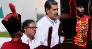 Petro pide a Maduro permitir un "escrutinio transparente" de las elecciones en Venezuela