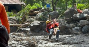 Vicepresidenta de Venezuela lesionada por un árbol en zona afectada por inundaciones