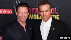 Hugh Jackman y Ryan Reynolds asisten al estreno de 'Deadpool and Wolverine' en Nueva York el 22 de julio de 2024. REUTERS/Caitlin Ochs