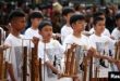 Niños esperan al papa Francisco fuera de la Catedral de Nuestra Señora de la Asunción en Yakarta, Indonesia, el 4 de septiembre de 2024. REUTERS/Guglielmo Mangiapane