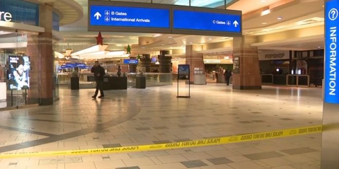 Tiroteo navideño en aeropuerto de Phoenix deja tres heridos