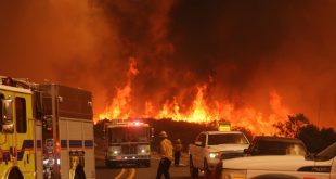 Aumentan los desaparecidos tras los devastadores incendios en Los Ángeles