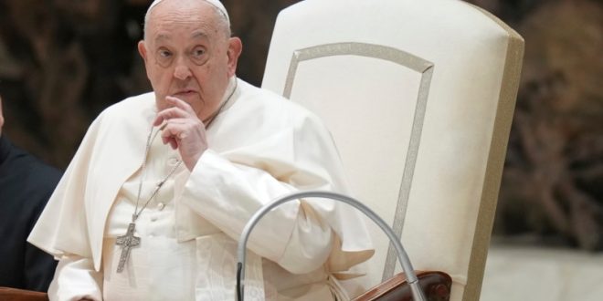 El Papa acentúa críticas a Israel y califica de "vergonzosa" la situación en Gaza