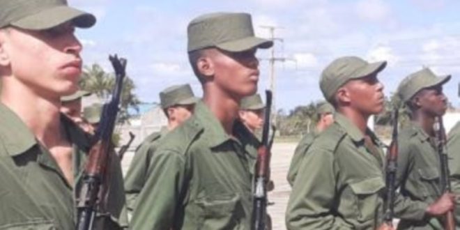 Homenaje a militares fallecidos en Holguín genera críticas de los familiares.