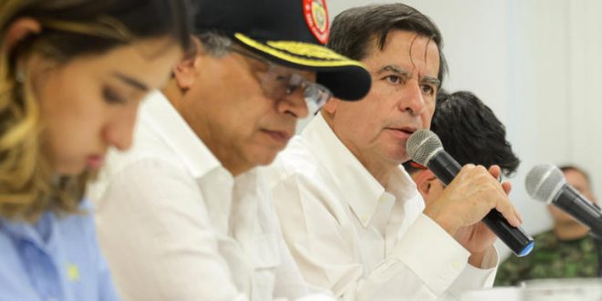 La violencia del Catatumbo lleva al Gobierno de Colombia a poner en pausa su anhelo de paz