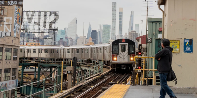 Más de 200 policías vigilarán el metro de Nueva York para paliar la sensación de inseguridad