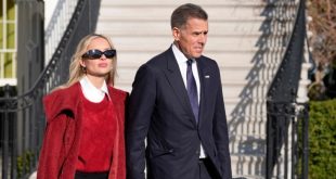 Trump suspende credenciales de exfuncionarios de inteligencia por carta sobre laptop de Hunter Biden