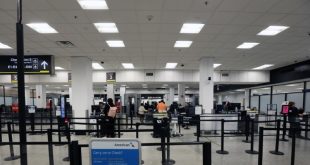 Trump partially restricts Cuban travelers to the US